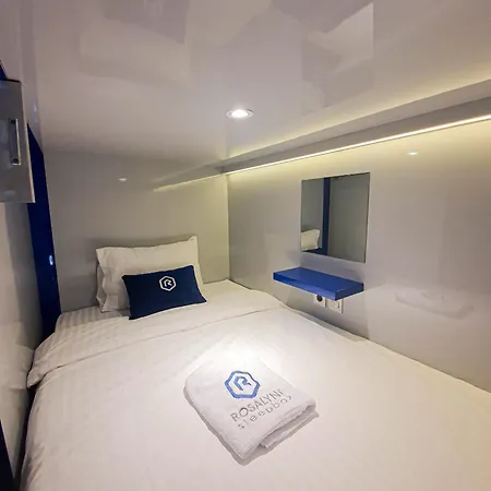 Rosalyne Sleepbox Tugu 2 Hotel